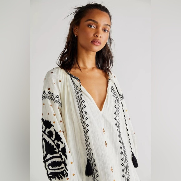 Free People Tallie embroidered tunic in the ivory combo color- 100% Cotton - Picture 3 of 12
